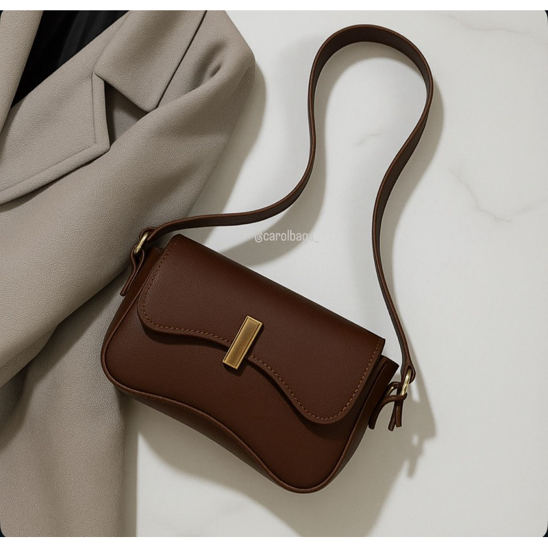 BOLSA FEMININA  DE OMBRO TAMPA C/ METAL MODINHA PROMOÇÃO
