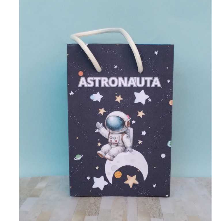 Sacolinhas Surpresa e Lembrancinhas Personalizadas & Mimos  - Tema: O ASTRONAUTA - PEGUE & MONTE.