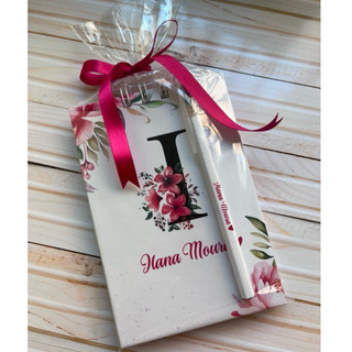 Kit Bloco de Anotações + Caneta Floral Personalizado – 10x14,5cm – Capa dura Laminada