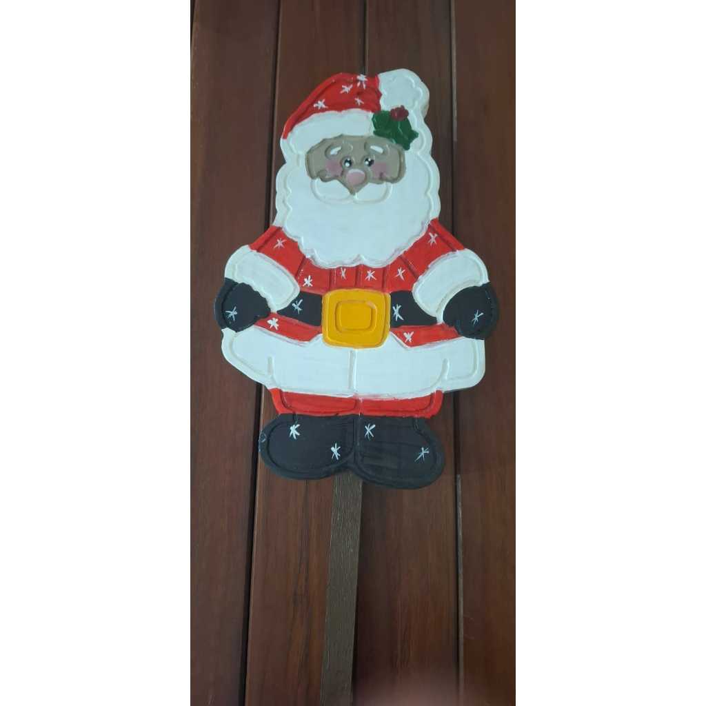 Papai Noel Médio de Madeira Pintado com vareta, Decorar Jardim, Casa.