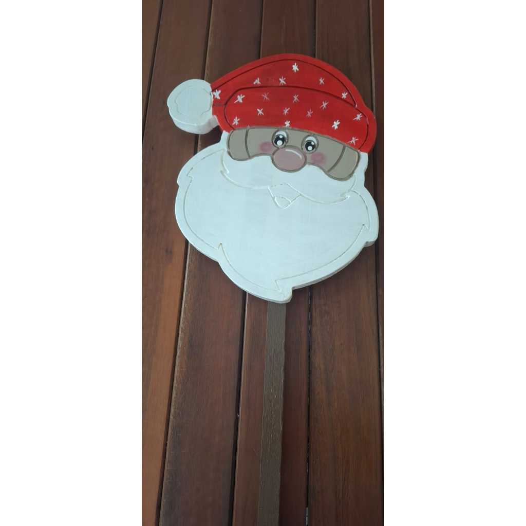 Papai Noel Rosto de Madeira Pintado com vareta, Decorar Jardim, Casa.
