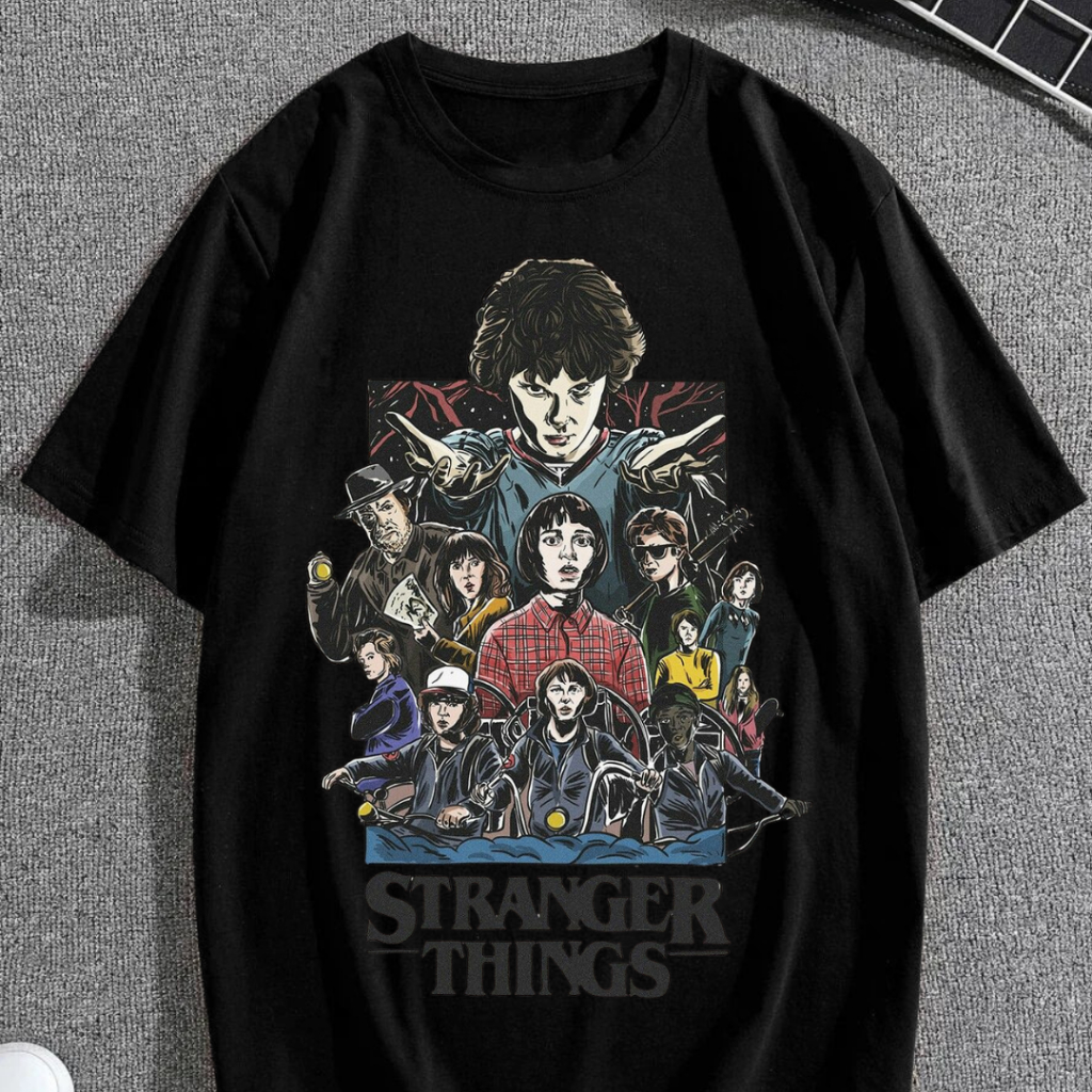 Camiseta Estampada de Algodão Estampa Strannger Thinngs Personagens Masculina e Feminina