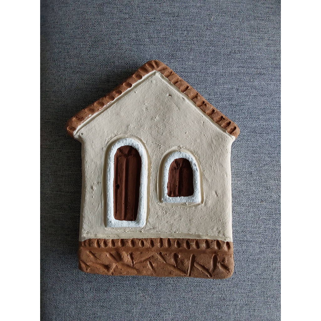 ✨ Casinha de Parede Artesanal – 16x16 cm ✨ - CREME