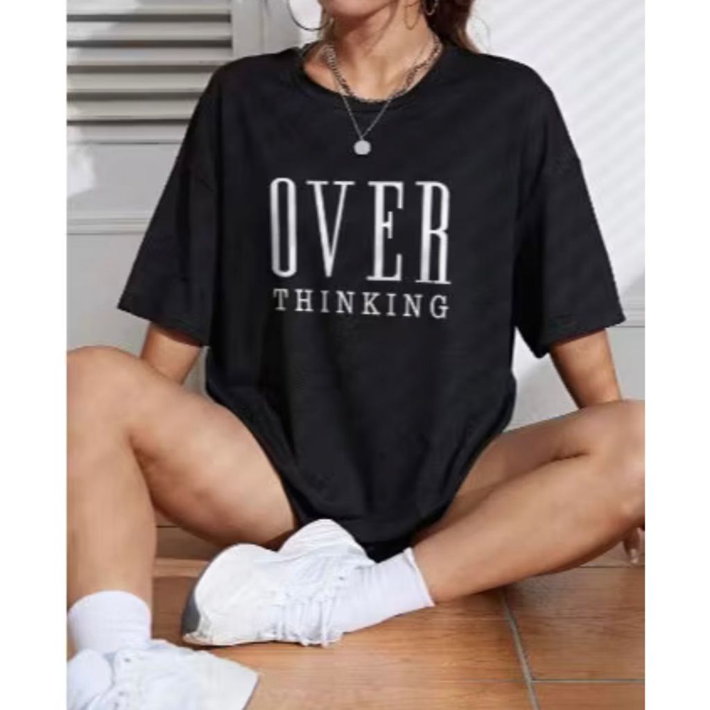 Camiseta Feminina Oversized Over Thinking estilo de Rua Largo Academia 100% Algodão 30.1 Corte Reto