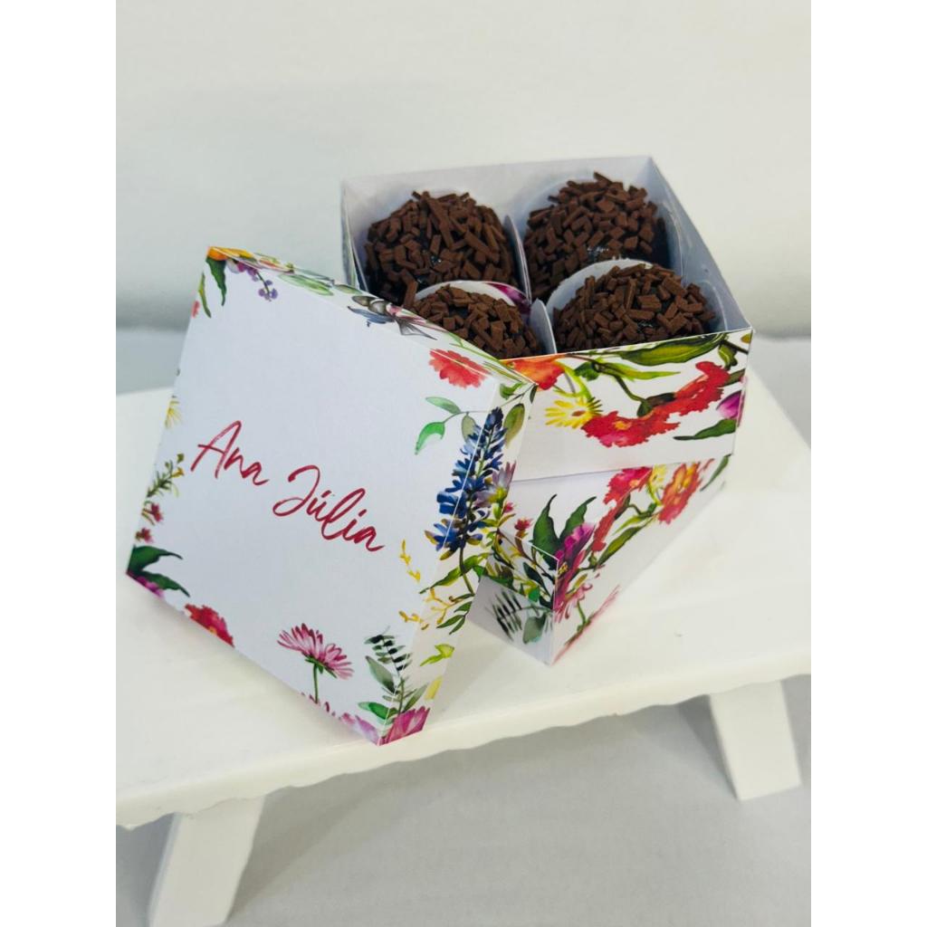 CAIXINHA PARA 4 DOCES- CAIXINHA DE BRIGADEIRO- CAIXINHA PERSONALIZADA