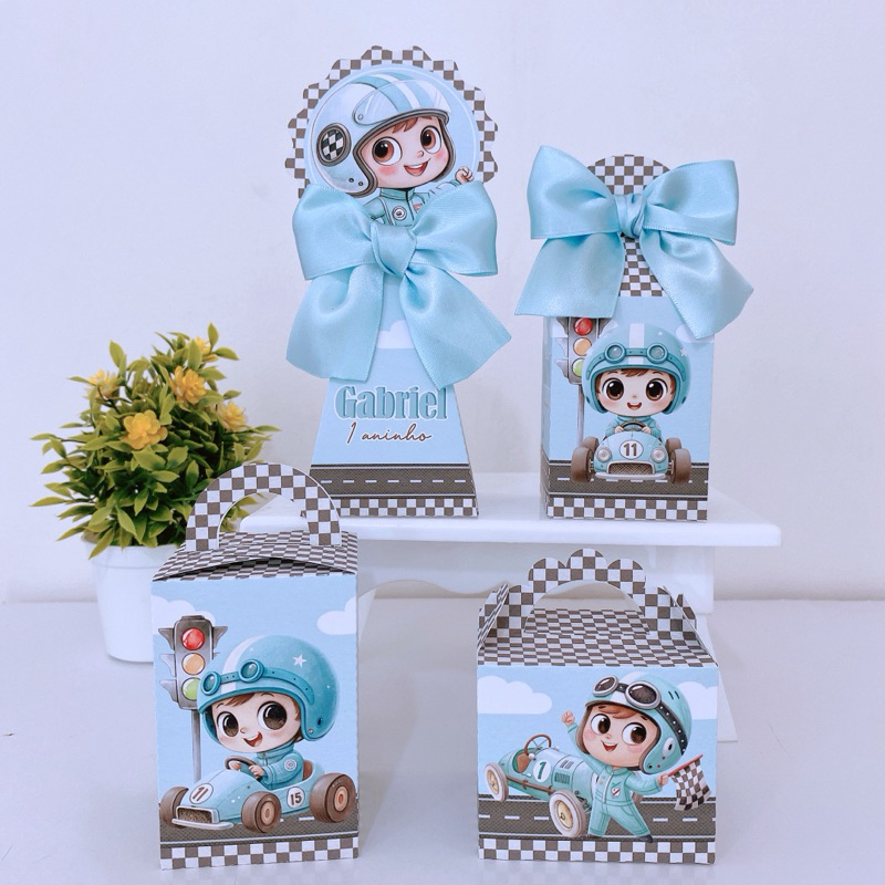 Kit Festa Carrinho de Corrida Menino Caixinhas Personalizadas Lembrancinhas Infantil Carros com Laço