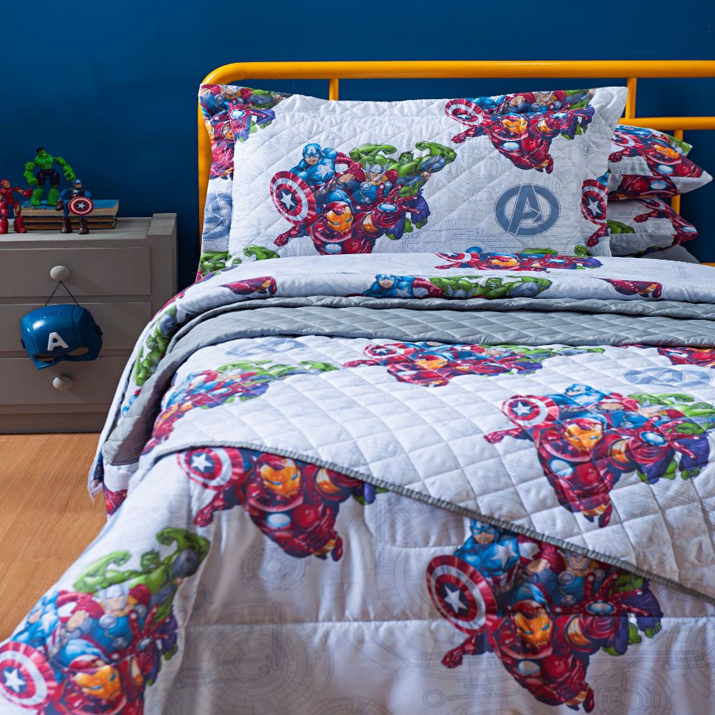 Coleção Colcha, Edredom dupla face, Manta e Porta travesseiro Os Vingadores em Oferta na Shopee