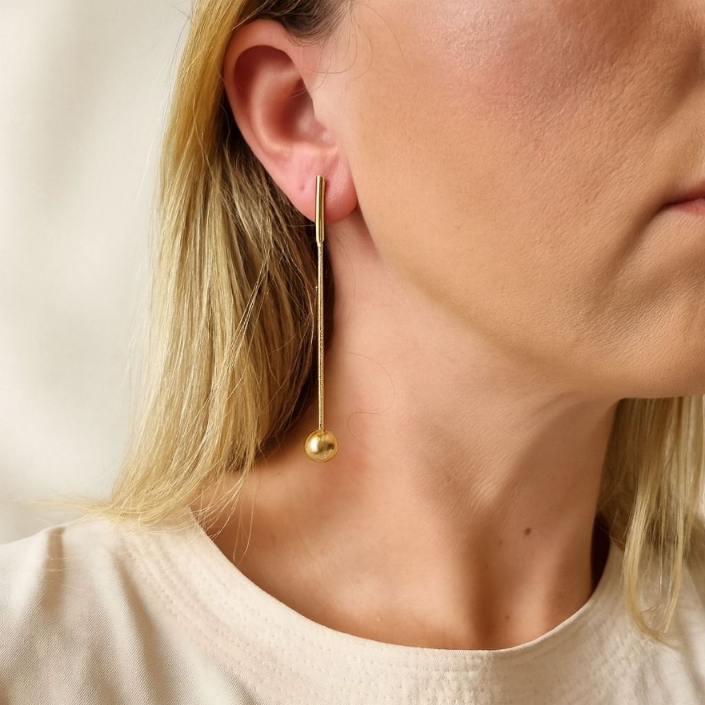 Brinco Corrente Esfera Semijoia Banhado a Ouro 18k Brinco de Festa Brinco da Moda