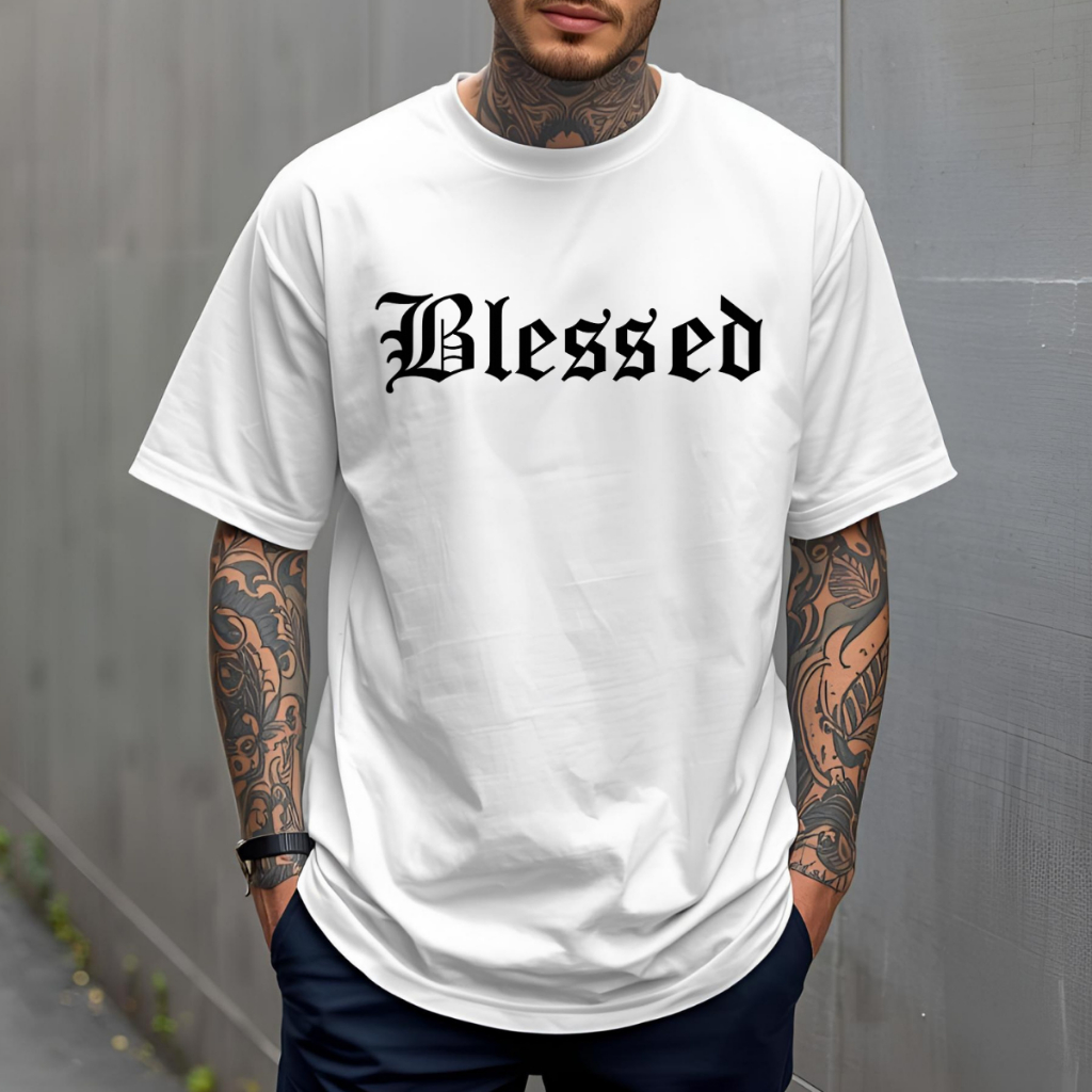 Camiseta Oversized Blessed Branca Estilosa Masculina Streetwear Para Treino e Dia a Dia