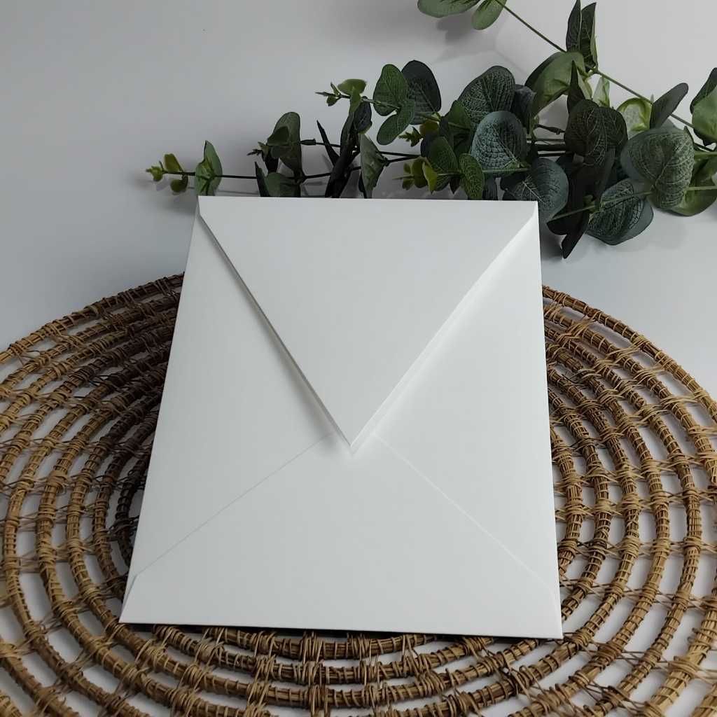 Envelope para Convite de Casamento Vertical - Papel Opalina Telado - Tamanho 16x22cm - Aba Bico