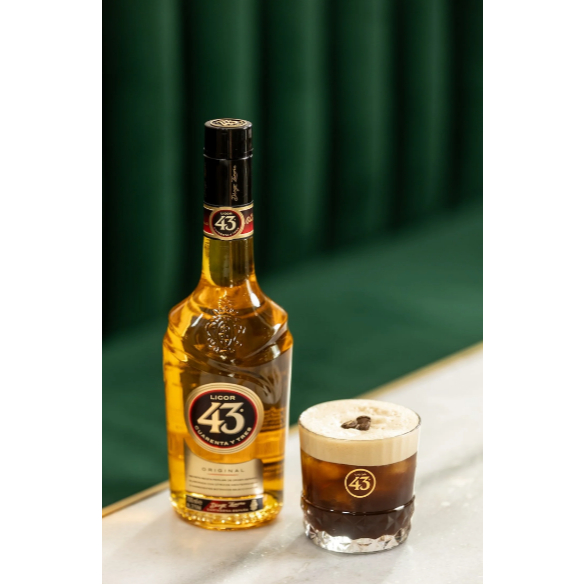 Licor Espanhol Quarenta e Três Tradicional 700ml