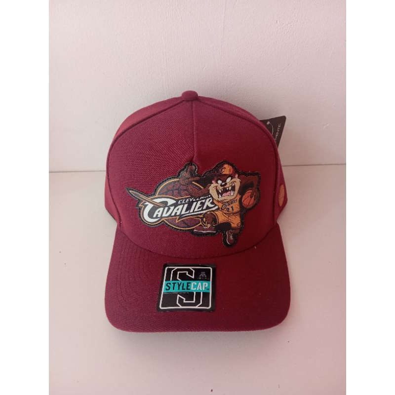 Boné Cavalier Snapback/ Taz mania jogador/ aba curva