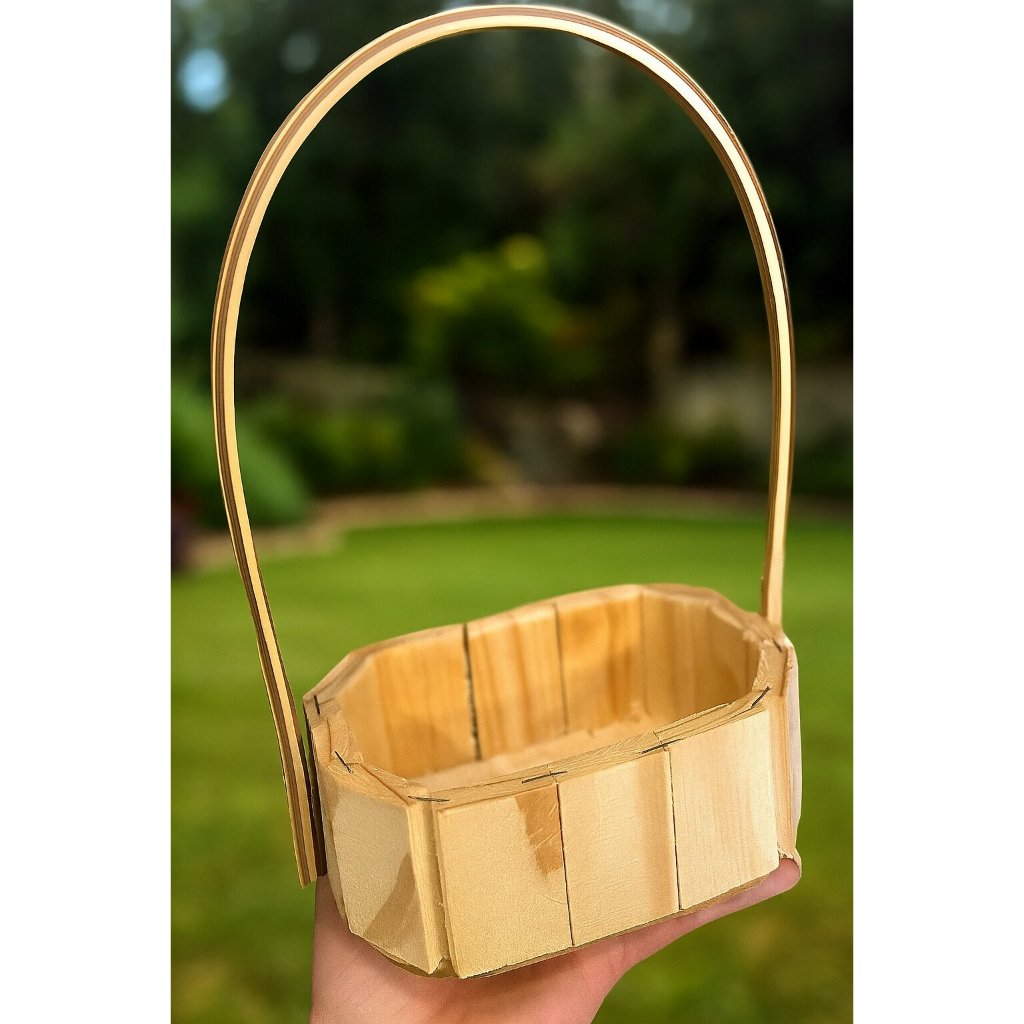 Kit 10 Cesta Fraldeira Madeira Oval 14cm Com Alça De Vime Pascoa Presente Natal Cosméticos em Oferta na Shopee