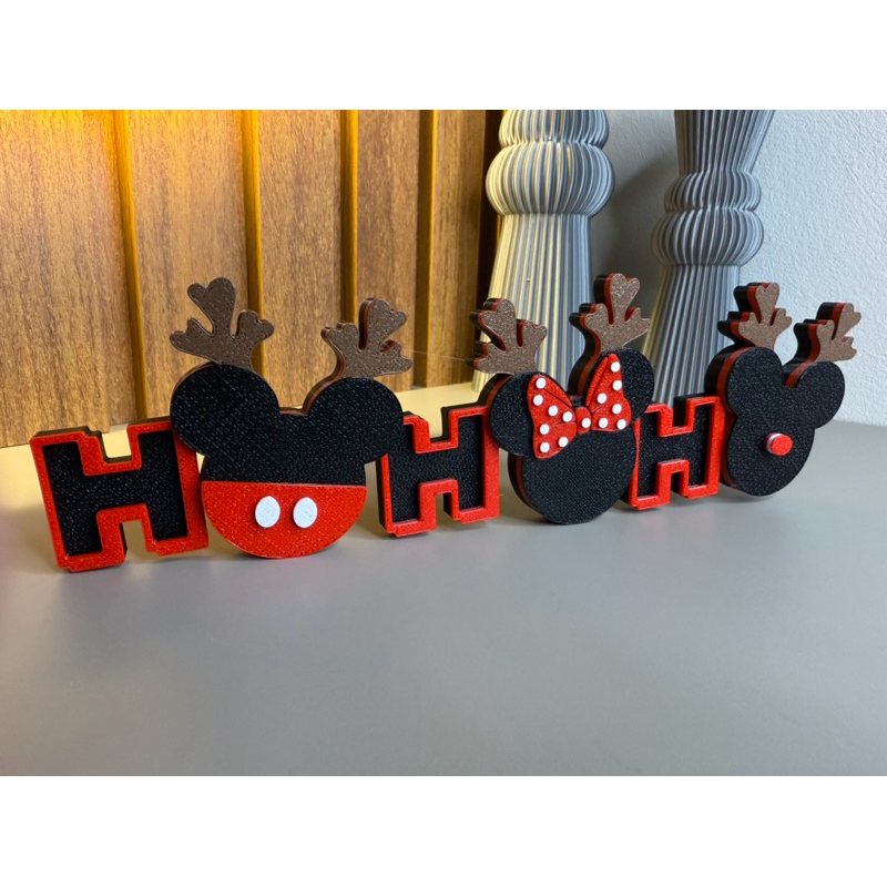 Letreiro Ho Ho Ho Mickey e Minnie Enfeite de Natal Decoração Natalina para Mesa Prateleira Aparador 27 cm