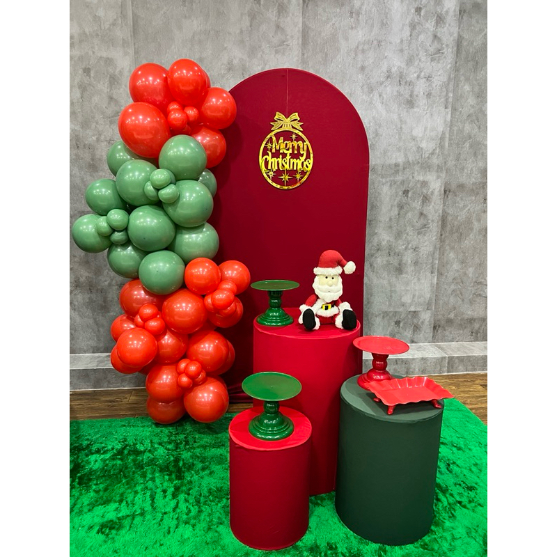 Elipse Merry Christmas com acrílico dourado e reforço de mdf 6mm para decoração de festas ou porta