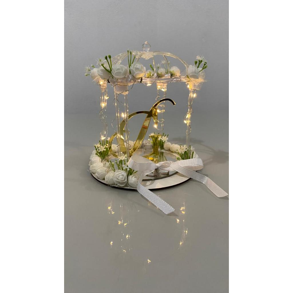 Porta Aliança Para Casamento Com Led Coreto Personalizado Luxo Iniciais Noivos Em Acrílico Dourado Espelhado Base MDF