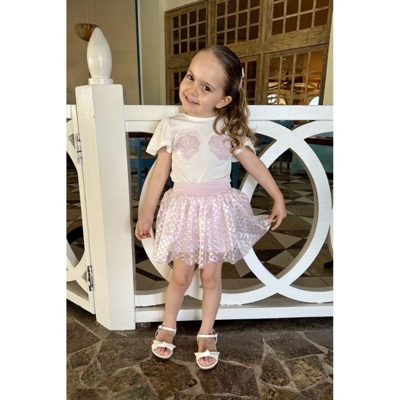 Conjunto Infantil Blusa Bordado Concha Holográfico Shorts Saia Sereia Holográfico Rosa