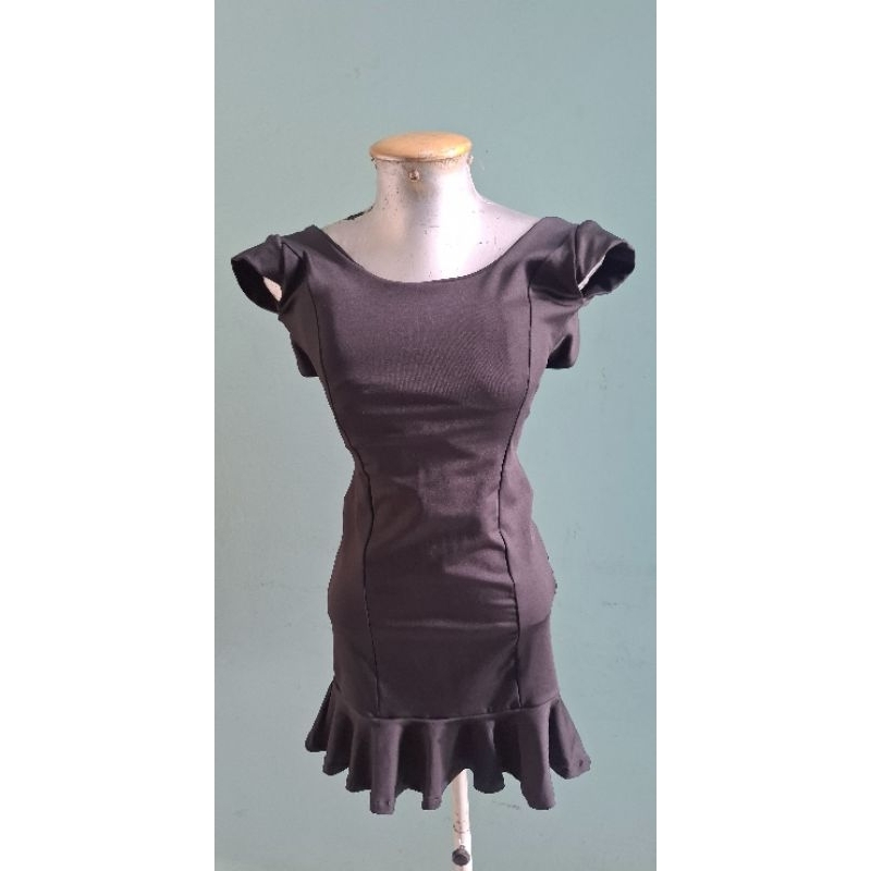 Desapego Feminino: Vestidos e macacoes Tamanhos P, M e G