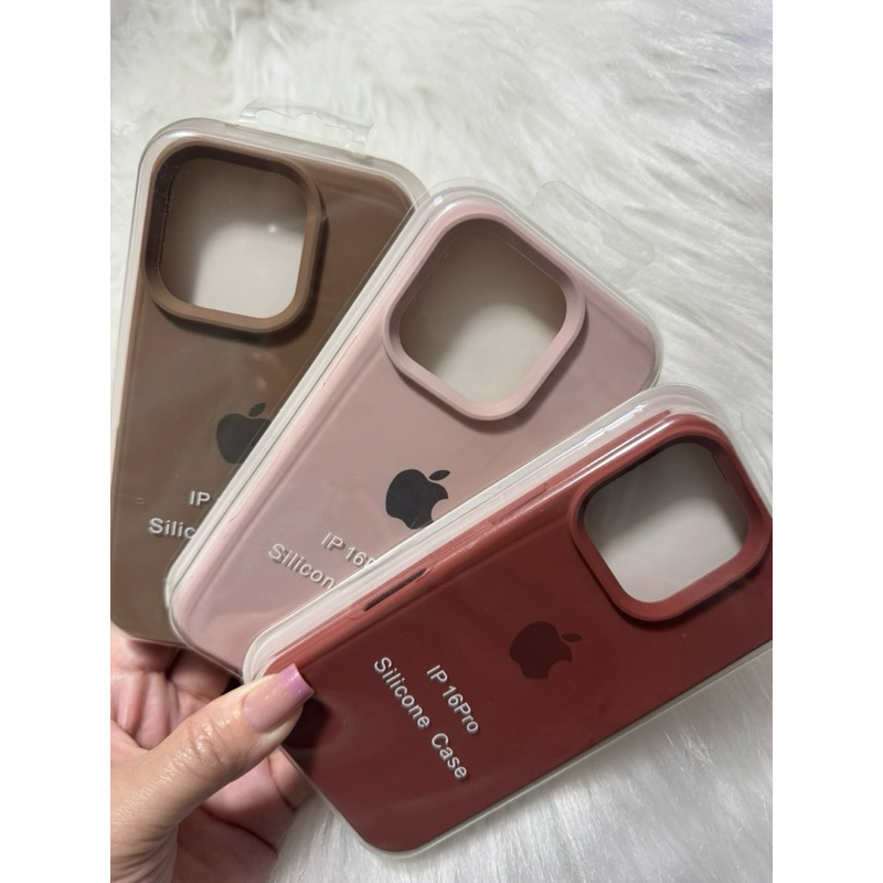 Case capa silicone premium forrada por dentro iPhone 16Pro - IPhone 16 plus em Oferta na Shopee