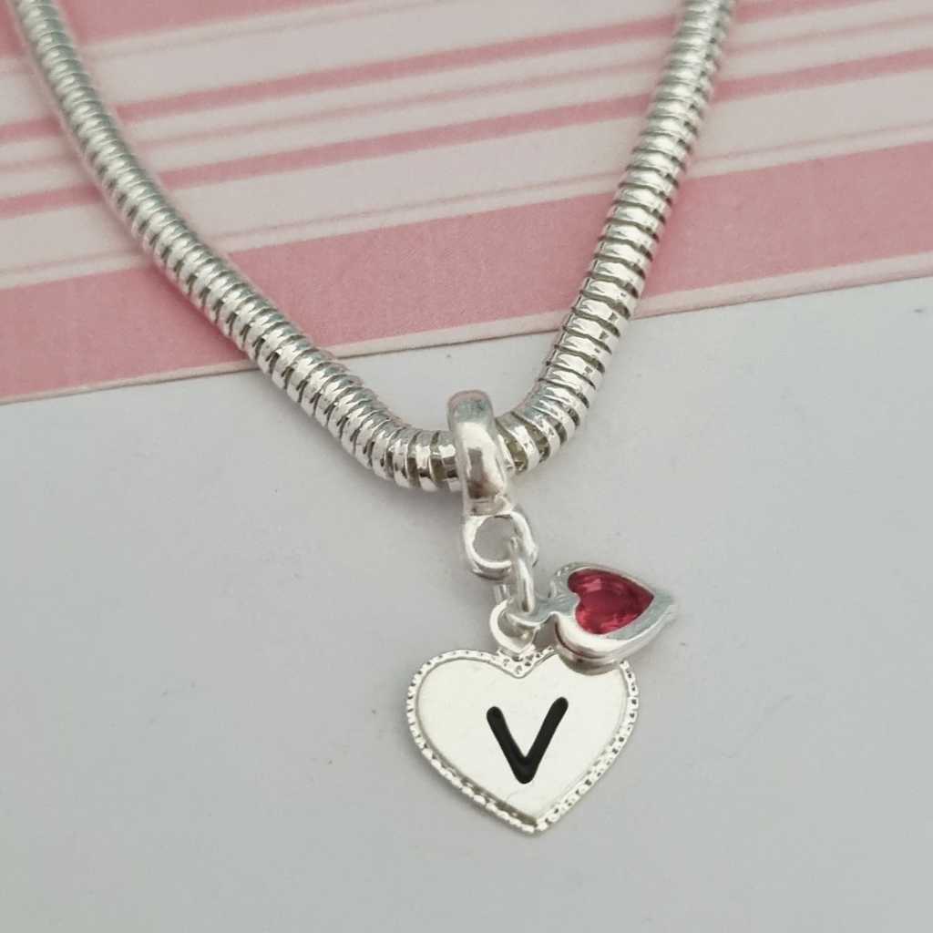 Berloque Coração Letra e Pingente Rosa em Oferta na Shopee