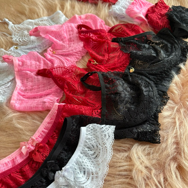 Conjunto Graça Renda com Biju Persex Perneira
