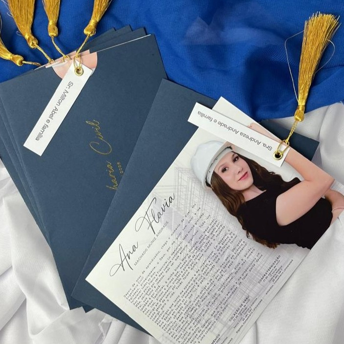 Convites formatura com tassel e envelope luva com hotstamping - Coleção Formandos em Oferta na Shopee