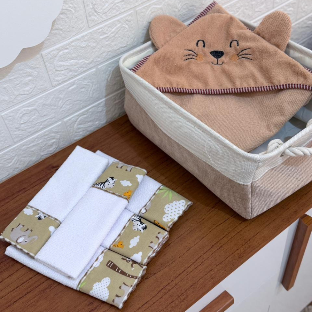 Toalha de Banho com Capuz Forrado com Orelhinhas + 5 Toalhinhas de Ombro Higiênico Atoalhado Safari em Oferta na Shopee