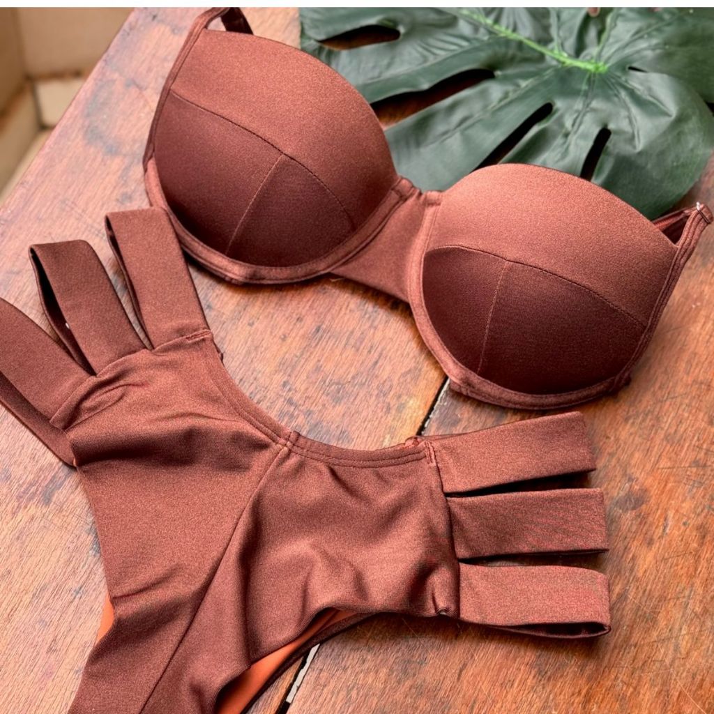 Biquíni Meia taça com Hotpants/calcinha cintura alta