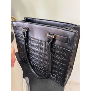 Bolsa Cor Preta Basica Estruturada Com alça Transversal detalhes Presente Mãe Namorada todo dia