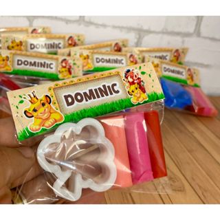 Lembrancinha Personalizada Rei Leão Simba Kit Massinha + Cortador 40 peças Festa Infantil em Oferta na Shopee