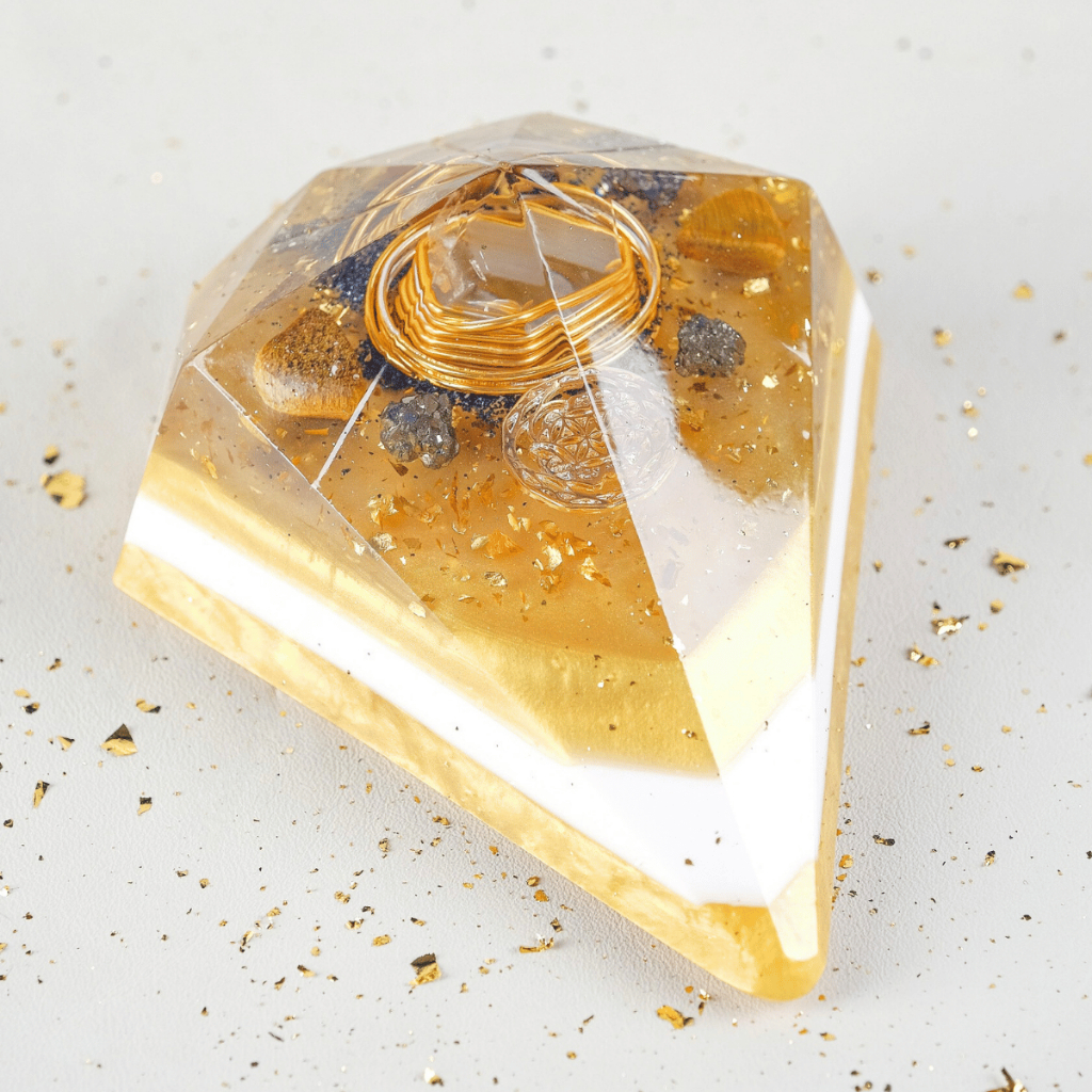 Orgonite Diamante 14cm Prosperidade Olho de Tigre Pirita Dinheiro Decoração Enfeite Energia Reiki