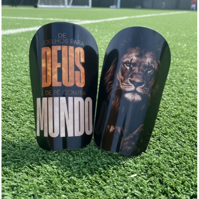 Caneleira Personalizada Futebol Futsal De Joelho para Deus e de pé contra o mundo