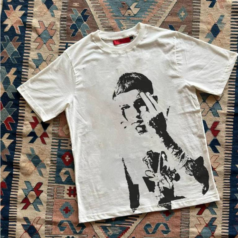 Camiseta Brocasito Graphic Tees Streetwear Aesthetic Camisa Unissex Branca