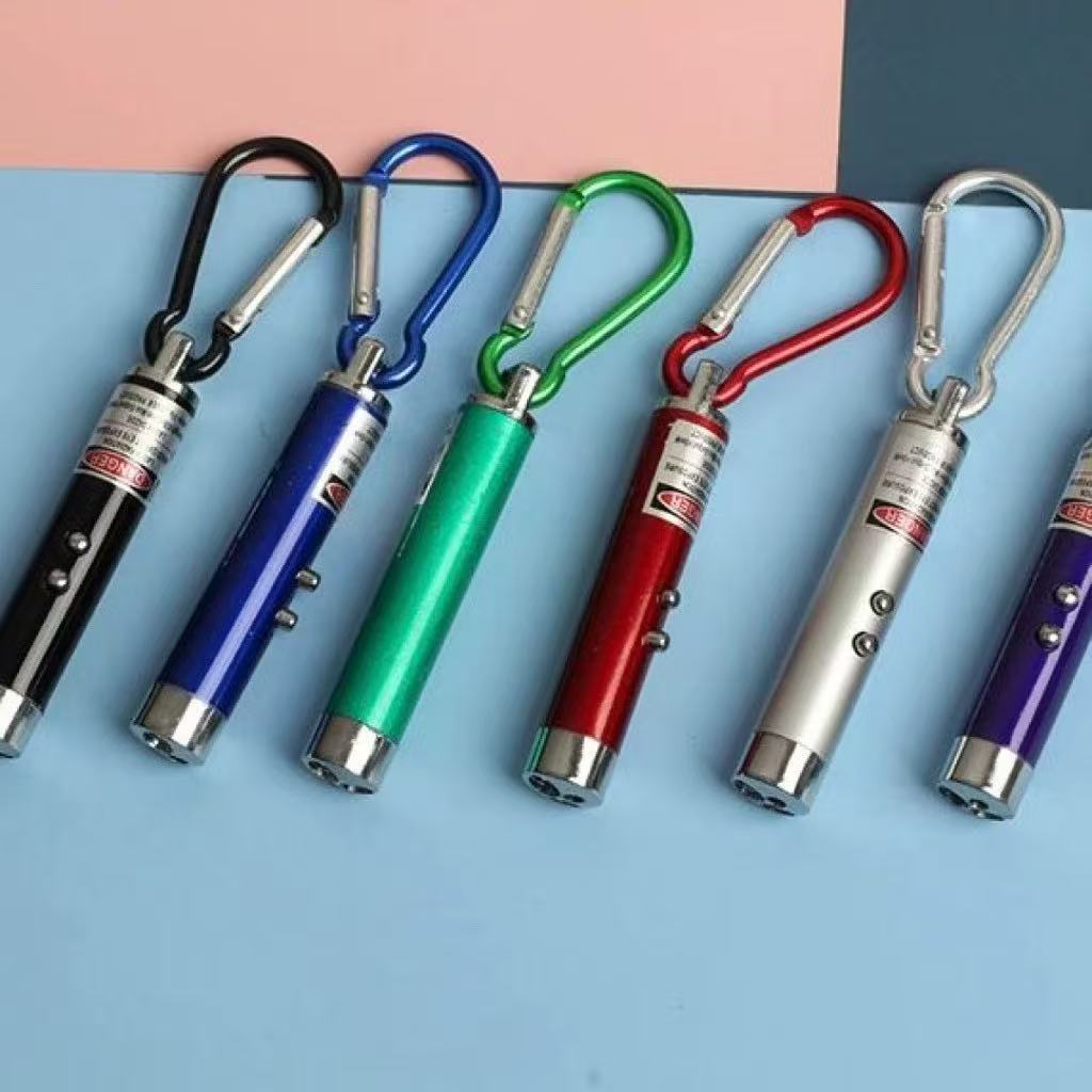 Kit 2/4/6 Unidades Lanterna Laser 3 em 1 - Brinquedo Interativo Mágico para Gatos!
