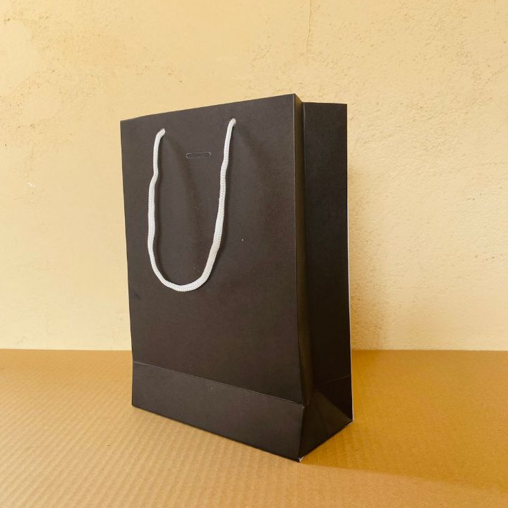 Sacola preta bolsa de Papel Premium para celular e brindes tamanho 24x17x7cm  kit de quantidades