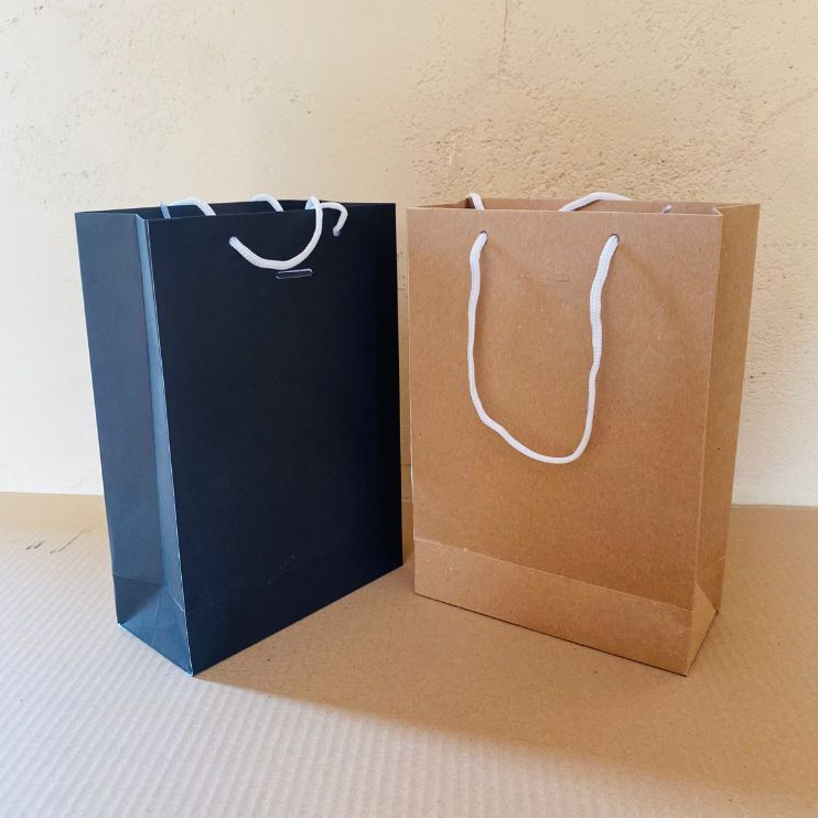 bolsa Sacola preta parda Papel Premium para celular e brindes tamanho 24x17x7cm 50 unid