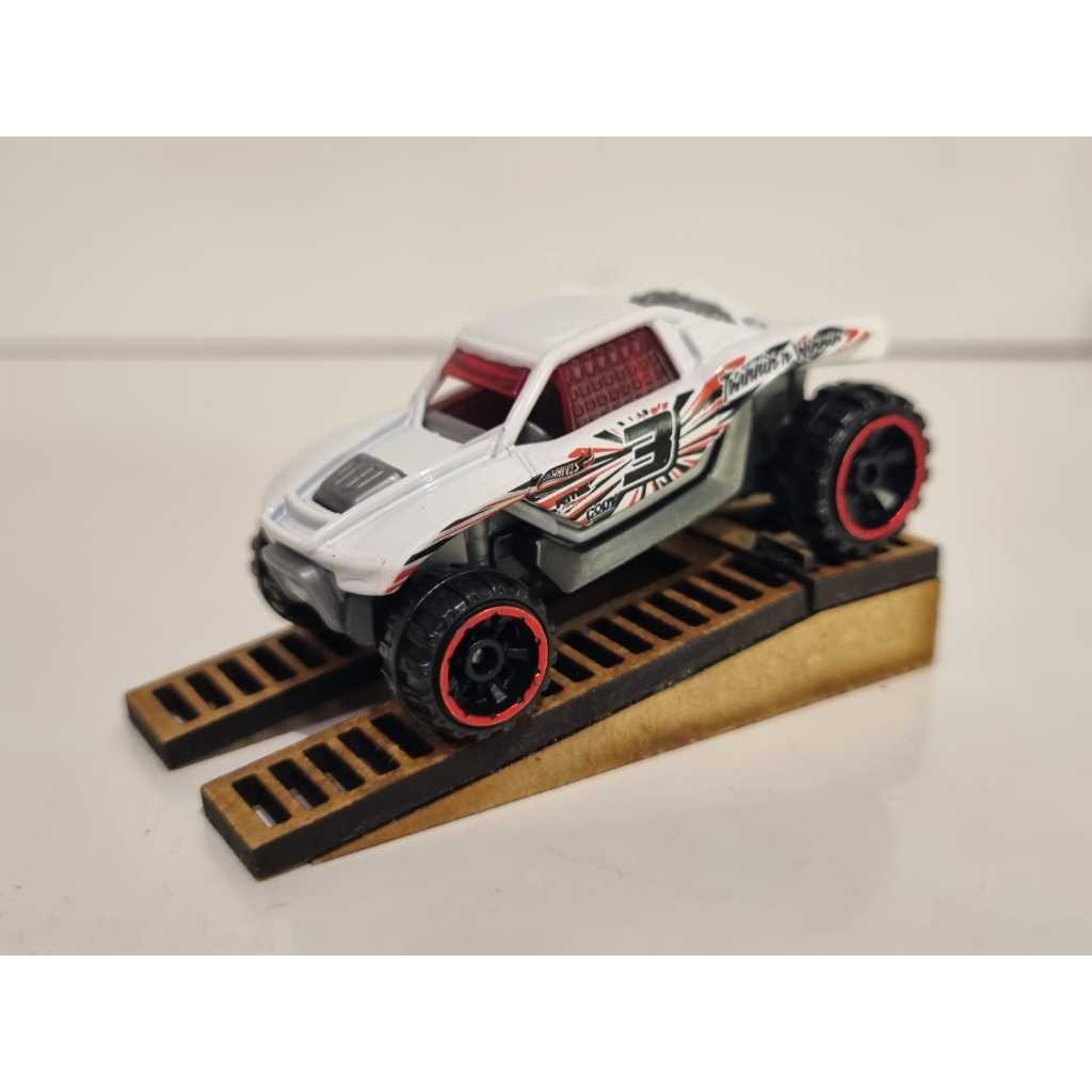 Hot Wheels Twinning'n Winnin - Branco - Loose - Tematico - Fantasia