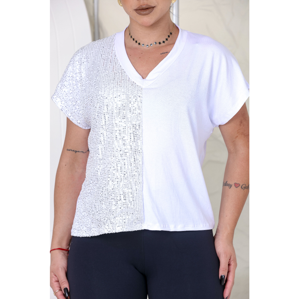 Blusa Camiseta Feminina Metade em Paetê Brilho Manga Curta Festa Tendência Fashion