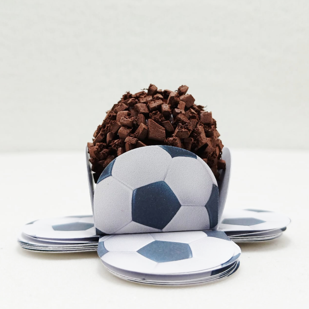 Forminhas Personalizadas de Doce Brigadeiro 4 Pétalas Festa, Aniversário Futebol