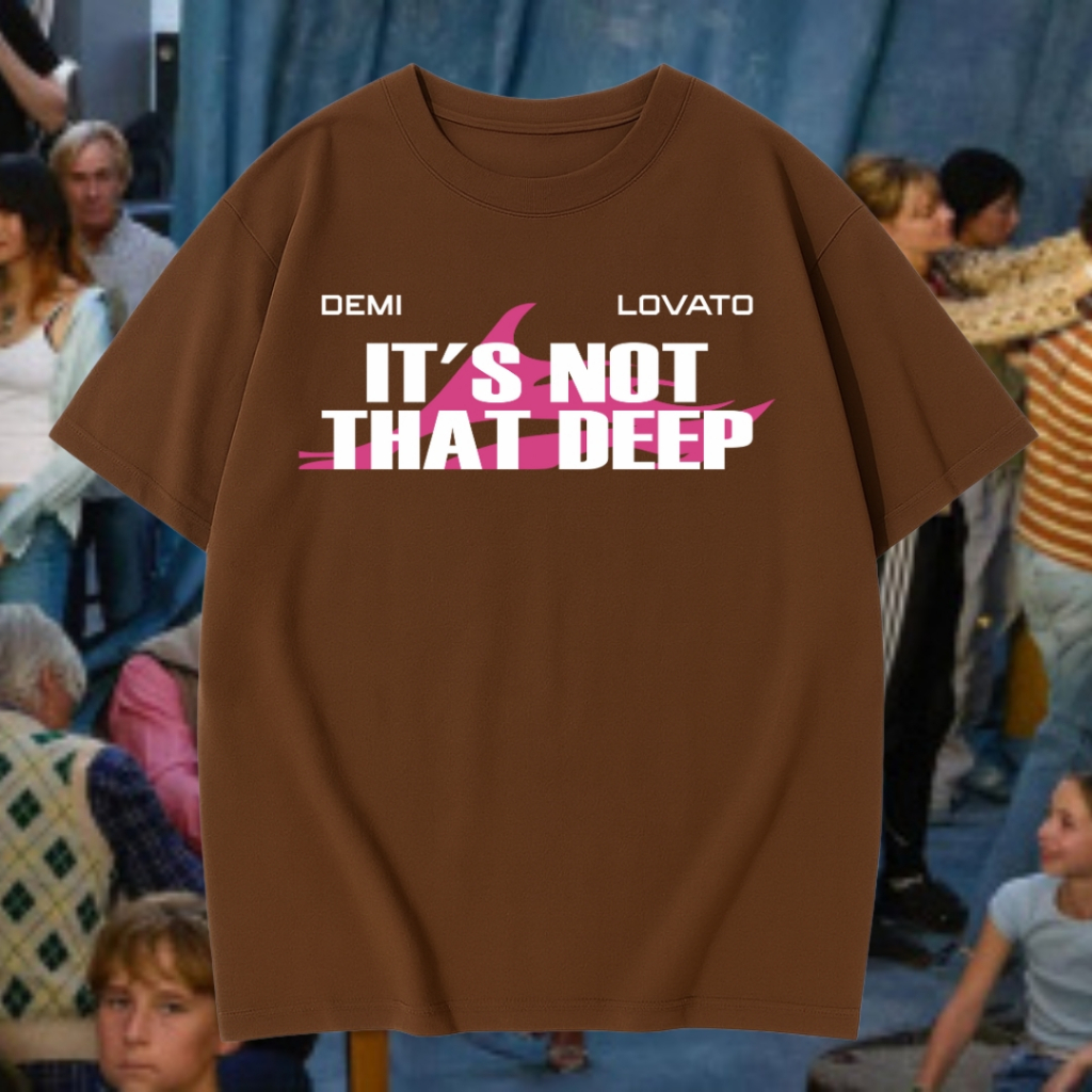 Camiseta Unissex It's Not That Deep Demi Lovato Cantora Pop Internacional Adolescente Novo Álbum 100% Algodão