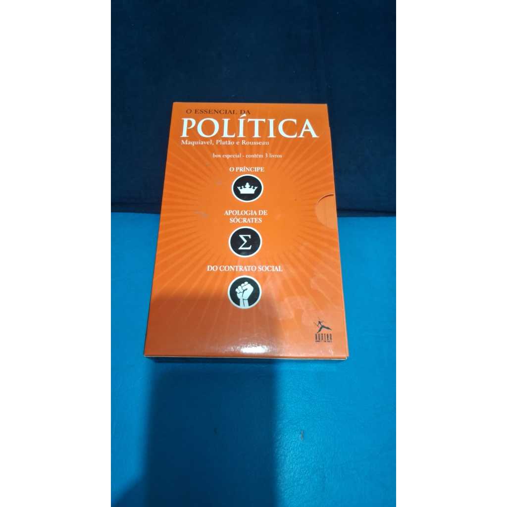 BOX ESPECIAL - 03 LIVROS - O ESSENCIAL DA POLITICA - MAQUIAVEL PLATAO ROUSSEAU FILOSOFIA