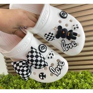 Cartela com 10 Peças Pins/Bottons Acrilico Para Babuche - Super Luxo em Oferta na Shopee