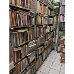 Lote Com 50 Livros Usados Diversos, Variados, Sem Repetições