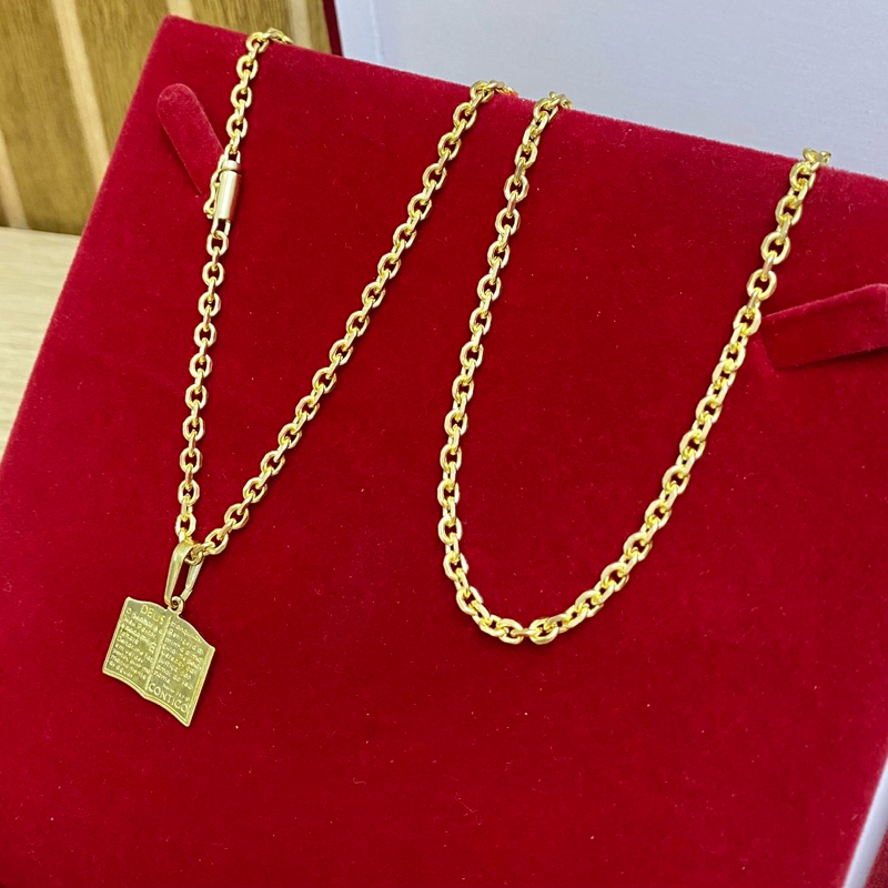 Corrente cordão cadeado quina 4mm com pingente bíblia em Oferta na Shopee