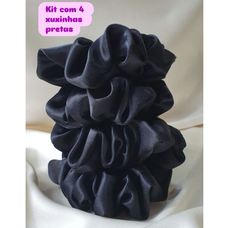 Kit com 4 xuxinhas  ou scrunchies  em cetim , cabelos sem frizz e sem quebra. em Oferta na Shopee