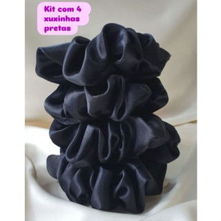 Kit com 4 xuxinhas  ou scrunchies  em cetim , cabelos sem frizz e sem quebra. em Oferta na Shopee