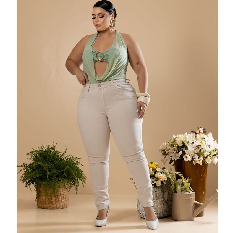 Calça jeans Feminina Plus Size Bege Com Lycra