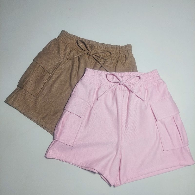 Kit 2 Shorts Cargo Feminino Moletinho, Bolsos Laterais Confortável Moda Tendência 2025