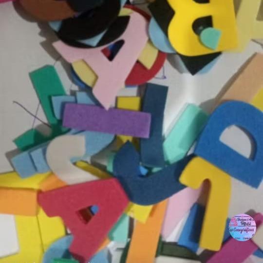 10 Alfabetos 260 Letras 3cm em EVA Sem Glitter Decoração Alfabeto Móvel Mini Letras em Oferta na Shopee