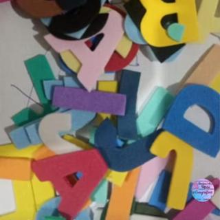 10 Alfabetos 260 Letras 3cm em EVA Sem Glitter Decoração Alfabeto Móvel Mini Letras em Oferta na Shopee